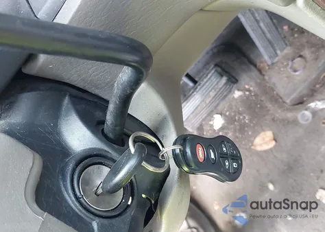 2002 Chrysler Town & Country Lx из США, поврежденный, VIN 2C4GT44L82R544451